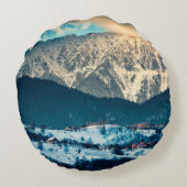 カルパシアン山の冬の風景。ロム・ブラン ラウンドクッション (裏面)