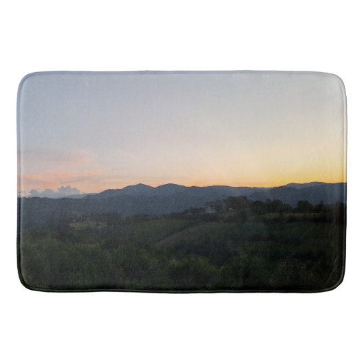 カルパチアの夕日 - ルーマニアの山岳写真 バスマット (正面)
