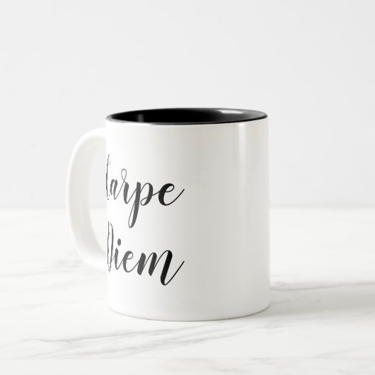 カルペ・ディエム |のスインスパイアローガン引用文マグ ツートーンマグカップ (正面左)