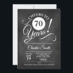カルボードパターン付き70th誕生日パーティー 招待状<br><div class="desc">70歳の誕生日パーティーの招待を白黒で。大人エレガントの誕生日パーティー招待状。特徴スクリプトフォントと黒板パターン。応援70年！レトロスタイル男性への招待の日bash.任意のカスタマイズ年齢を示すことができる。</div>