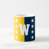 カレッジカラーズブルー&メイズイエローモノグラム コーヒーマグカップ (中央)