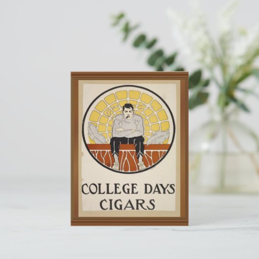 カレッジ日シガーヴィンテージ男性円Ad ポストカード (スタンド正面)