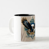 カレッジTシャツ：ホークロゴ ツートーンマグカップ (正面左)