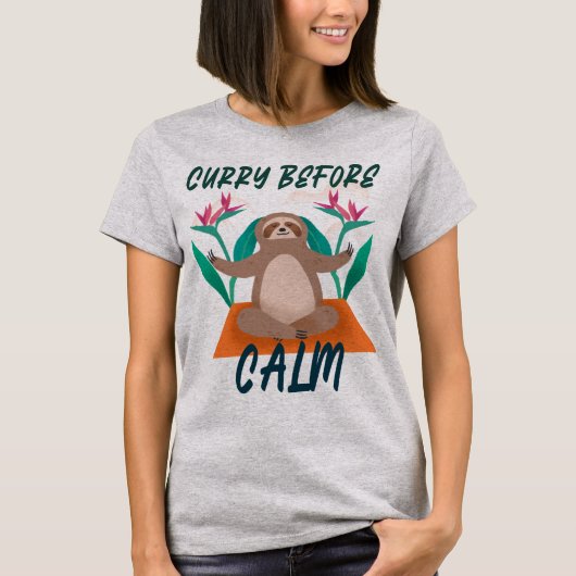 カレーは静寂の前に カレー好き Tシャツ (正面)