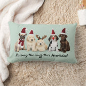 カワイイなクリスマスの子犬がササササを上げる ランバークッション (ブランケット)