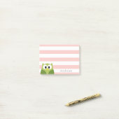 カワイイアニメフクロウ – サンゴと緑にストライプ ポストイット (デスク上)