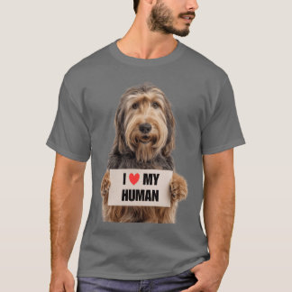 カワイイオッターハウンド犬と「I love my Human」プレート Tシャツ