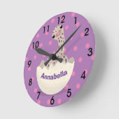 カワイイベビーダチョウの漫画イラストレーション ラウンド壁時計 (傾斜)