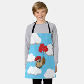 カワイイ飛んでいるフクロウハートバルーン エプロン (着用した状態)