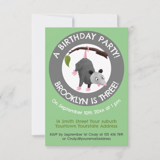 カワイオおもしろいポッサムパーソナライズされたマンガの誕生日 招待状 (正面)