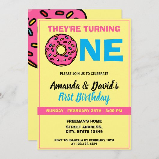 カワイトかわいいズドーナツイエロージョイントツイン第1誕生日 招待状 (正面/裏面)