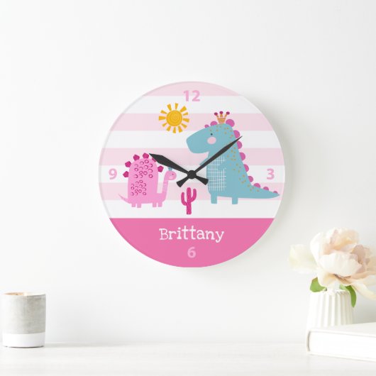 カワイトかわいいズ恐竜ガールピンク子供部屋名前をカスタムする ラージ壁時計 (ホーム)