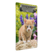 カワイトジンジャーキャットキッテンフラワーガーデンポートレートオン ミニクリップボード (アングル)