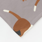 カワイトビーグルズの前足とボーンズグレー フリースブランケット (角)