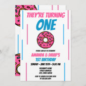 カワイトピンクとブルードーナツツインジョイント1歳誕生日 招待状 (正面/裏面)