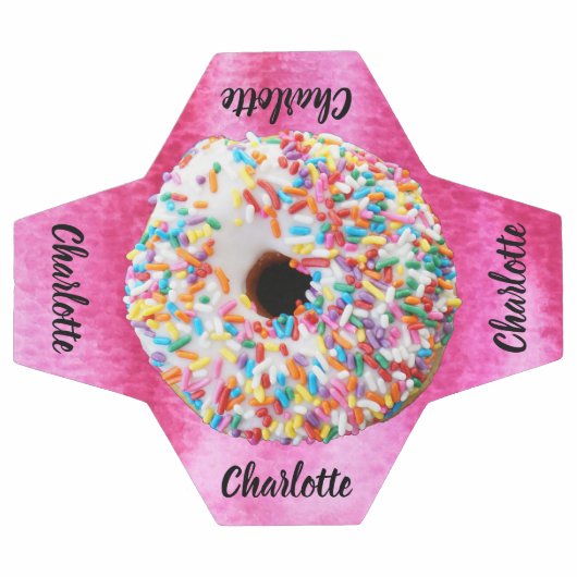 カワイトピンクドーナパーソナライズされたツモダン サッカーボール (フラット)