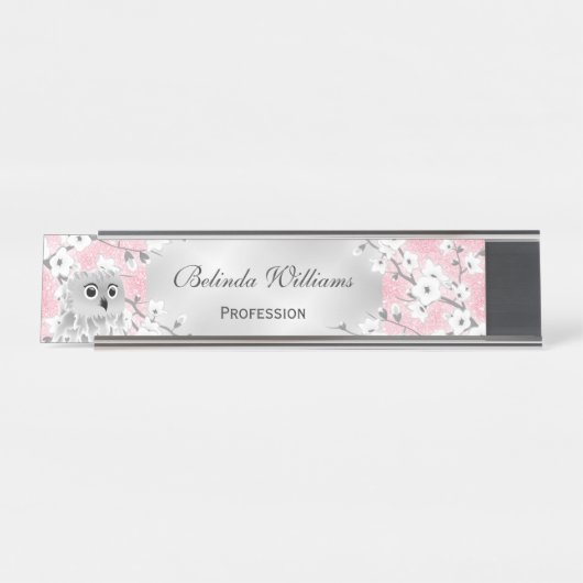 カワイトフクロウさくらんぼブラッズピンクグリッターシルバー デスクネームプレート (正面)