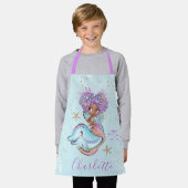 カワイトブラウンベビーマーメイドオーバープリント エプロン (着用した状態)