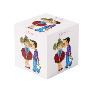 カワイトロマンチックカップル – 愛 – キス – 愛してる フォトキューブ