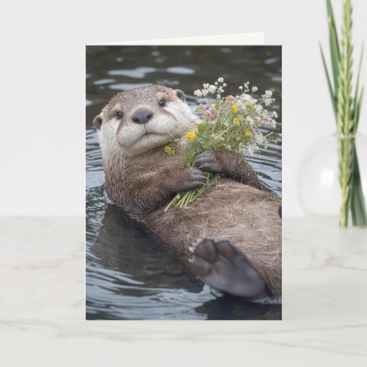 カワウソの浮き輪と野の花のブーケ カード (正面)
