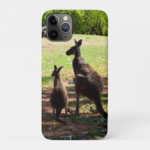 カンガルーと彼女のジョーイ、ケースメイトiPhoneケース iPhone 11 Proケース