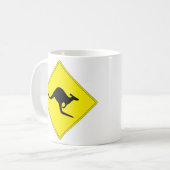 カンガルーの交差のマグ-カスタマイズ コーヒーマグカップ (正面左)