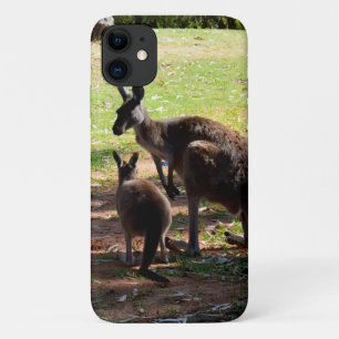 カンガルーの親の愛 iPhone 11 ケース