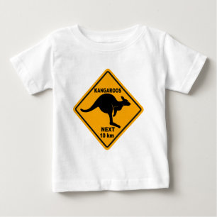 カンガルー次の10のkm ベビーTシャツ