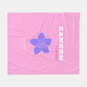 カンクン、メキシコ、ピンク、名門私立校風のルー名門私立校風のム フリースブランケット (正面(横))