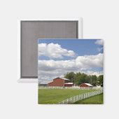 カンザス州パモナにある赤い納屋と農場。 マグネット (正面/裏面)