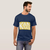 カンザス州地図タイポグラフィ ゴールド Tシャツ (正面フル)