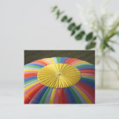 カンタベリー州メスベンの近くの熱気球2 ポストカード (スタンド正面)