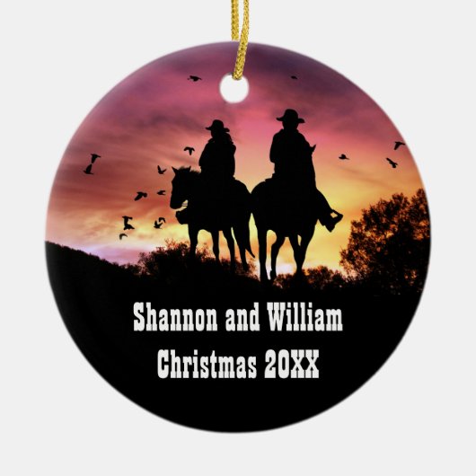 カントリーウエスタンカウボーイと女性のカーボーイロマンチック セラミックオーナメント (正面)