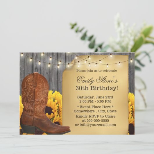 カントリーサンフラワーズ女性のカーボーイバーンウッド誕生日 招待状 (スタンド正面)