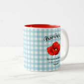 カントリーフランスの香水レッドポピーティール（緑がかった色）市松模様に ツートーンマグカップ (正面右)