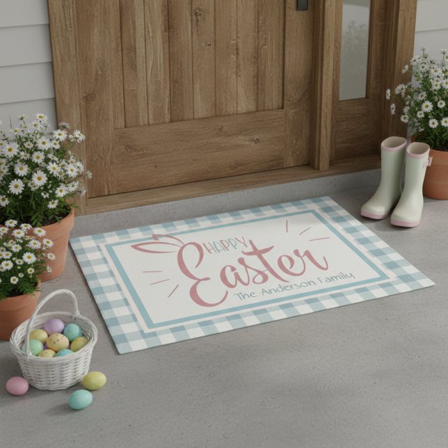 カントリーブルーギンガムハッピーイースター パーソナライズされた ドアマット (Country Blue Gingham Happy Easter Personalized Doormat)