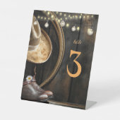 カントリーブーツ、ハット&バーンウッドテーブルナンバーペデス 台座サイン (正面)