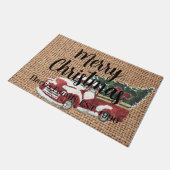 カントリーレッドトラック家族の名前デザインオンburlap ドアマット (アングル)