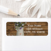 カントリー初期のラベンダーの素朴な納屋の木 ラベル (インサイチュ)