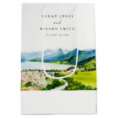 カントリー素朴サイドレイクビレッジランドスケー結婚ズ ミディアムペーパーバッグ (裏面)