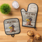 カントリー調のカウボーイ、ミスター、ミセス、ファミリー名、設立 鍋つかみ&鍋敷きセット (トップダウン)