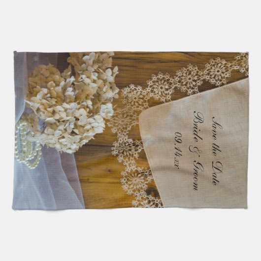 カントリー・レース花屋の結婚式の日付を保存 キッチンタオル (横)