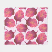 カンナトロピカ葉ナのピンク フリースブランケット (正面(横))