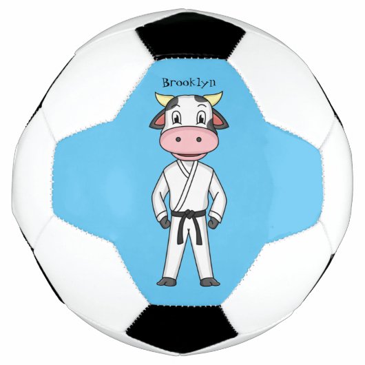 カンフーのスーツを描いた可愛い牛 サッカーボール (正面)