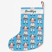 カンフーのスーツを描いた可愛い牛 スモールクリスマスストッキング (裏面)