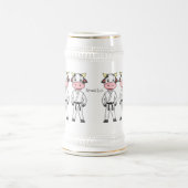 カンフーのスーツを描いた可愛い牛 ビールジョッキ (中央)