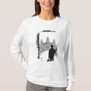 カンボジア・シェムリアップ, アンコールワット遺跡の扉と人物 Tシャツ