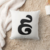 カンボジアNumber 9 / 9 / ៩ (Pram Buen)クメール クッション (ブランケット)