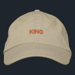カーキコットンキャップと"キング"刺繍 刺繍入りキャップ<br><div class="desc">KINGクラシック Embroided Khaki Cap: "KING"を前面に上品に刺繍したカーキのタイムレスなコットンキャップ。スタイルと心地よいの完璧なブレンド，この調節可能な帽子は毎日の衣服に最適。</div>