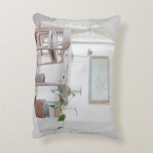 カーテン付近の空机 アクセントクッション (裏面(縦))